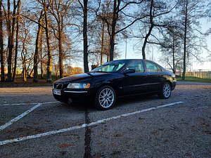 Volvo S60 2.5T 154kW (1 foto / 10)