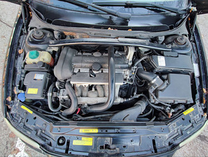 Volvo S60 2.5T 154kW (5 foto / 10)