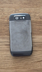 Nokia N71 telefon (2 foto / 3)