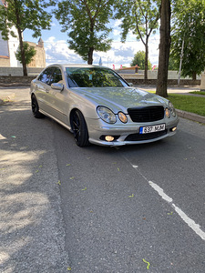 Mercedes-benz E320 (1 фото из 10)