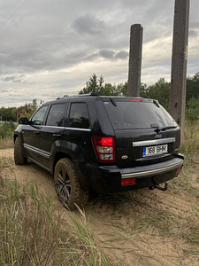 Jeep Grand Cherokee (2 foto / 6)