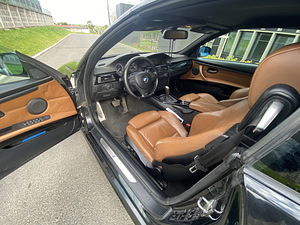 BMW 330D (8 фото из 11)