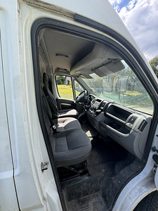 PEUGEOT BOXER (7 foto / 11)