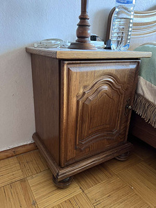 Спальный гарнитур (3 фото из 4)
