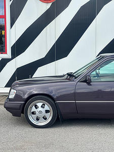 W124 3.0 100kW sedan bornit (5 foto / 14)