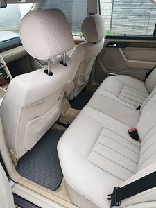 W124 3.0 100kW sedan bornit (10 foto / 14)