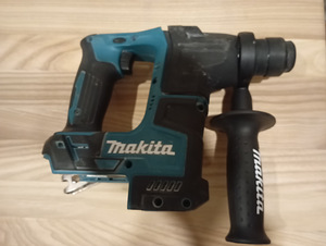 Makita DHR 171 (1 foto / 2)