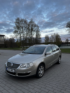 Volkswagen Passat (2 foto / 8)
