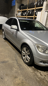 Mercedes c320 (5 foto / 12)