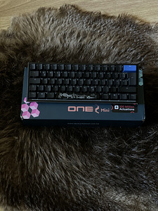 Ducky one 2 mini + Deathadder elite (3 foto / 6)