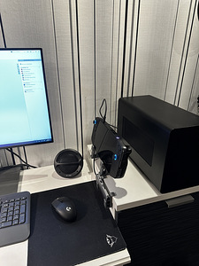 Lenovo Legion Go + Razer EGpu + Rtx 2060 Super 8GB (2 foto / 3)