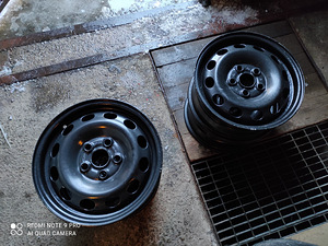 Диски 15 VW (2 фото из 4)