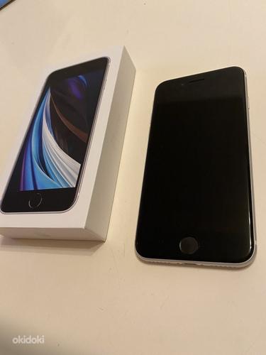 iPhone SE 2020 64 ГБ (фото #3)