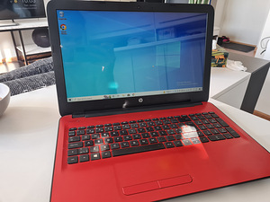HP Pavilion 15 (2 фото из 2)