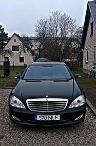 MERCEDES-BENZ S 500 4MATIC (1 foto / 8)