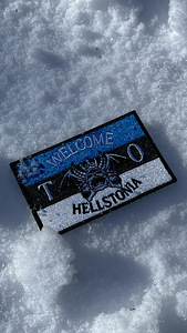 Нашивка на заказ "Welcome to HELLSTONIA" (1 фото из 4)