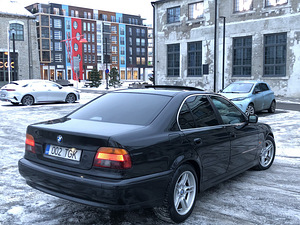 BMW 530D 142KW FACELIFT (4 foto / 11)
