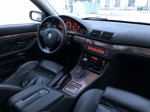 BMW 530D 142KW FACELIFT (7 foto / 11)