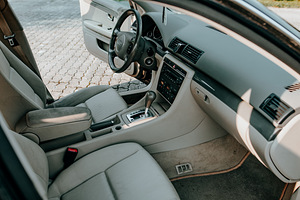 Audi A4 1.8T 120kw (9 foto / 15)