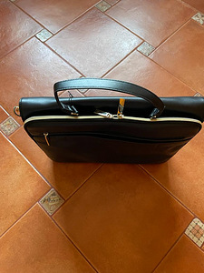 Kenneth Cole sülearvuti kott (3 foto / 4)