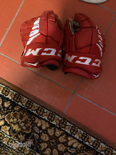 Хоккейный перчатки (фото #1)