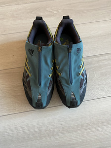 Велообувь Adidas МТВ (5 фото из 5)