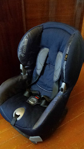 Maxi-Cosi turvatool 9-18 kg, Basic Blue (1 foto / 2)