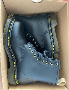 Dr.Martens (1 foto / 2)
