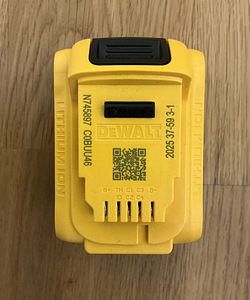 DeWalt 18 V aku; 5,0 Ah; Li-ion (Uus) (4 foto / 5)