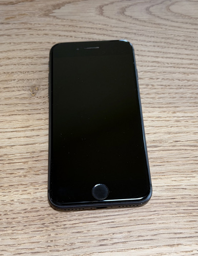 Продается iPhone 8 64GB