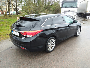 Hyundai i 40 (5 foto / 15)