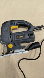 Tikksaag Grunder 750W (2 foto / 2)