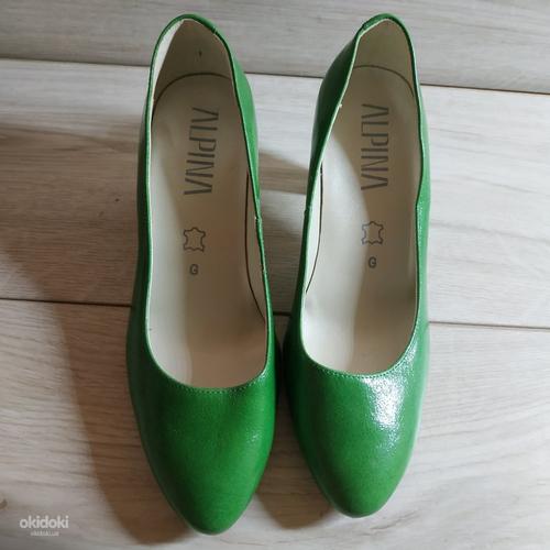 Красивые , фирменные кожаные женские туфли от Alpina 36-37 (фото #1)