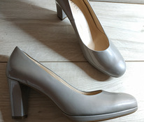 Кожаные женские новые туфли от Peter Kaiser 38 р кожа везде