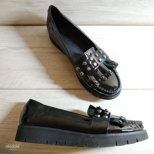 Шкіряні фірмові жіночі туфлі від Geox 38 р шкіра всюди (фото #9)