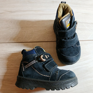 Шкіряні фірмові дитячі черевички від Twisty 21 р утеплені