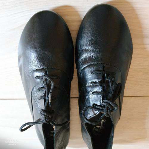 Кожаные фирменные туфельки из мягкой кожи от Bata- Италия 40 (фото #3)