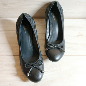 Шкіряні фірмові жіночі туфельки від від Bata 38- 39 р