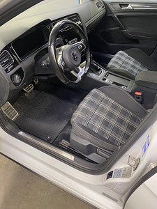 Volkswagen Golf Gtd (9 foto / 13)