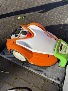 M: робот-газонокосилка Stihl Mi 632P (1 фото из 3)