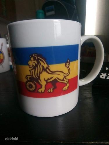 Подарочные чашки с эстонским гербом казаки и флагом (фото #1)