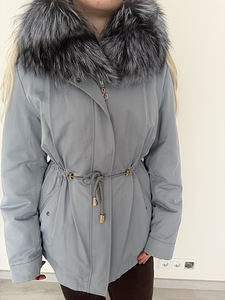 Зимняя куртка (3 фото из 8)