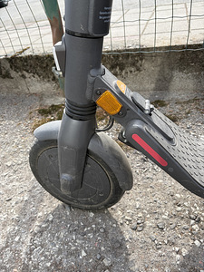 Электрический самокат Ninebot kickscooter e45e (4 фото из 8)