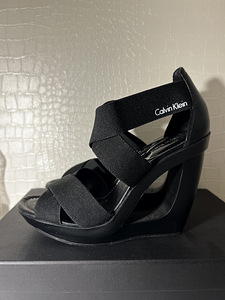 Kingad Calvin Klein