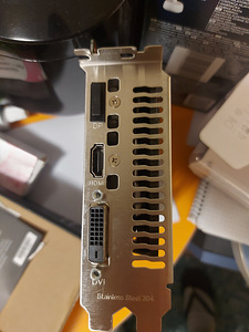 GeForce GTX 1650 4 GB (2 foto / 6)