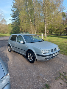 Volkswagen golf 1998 1.6 (1 foto / 6)
