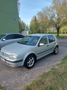 Volkswagen golf 1998 1.6 (3 foto / 6)