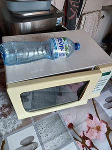 Müüa mikrolaineahi DeLonghi (3 foto / 10)