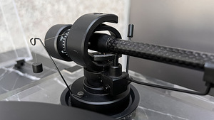 PRO-JECT 2-Xperience ACRYL + Carbon Tonearm (7 foto / 10)