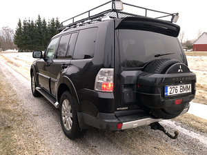 Mitsubishi Pajero 3.2d (2 foto / 4)